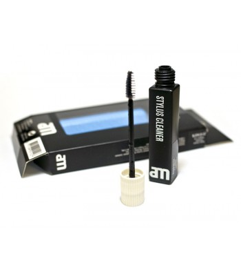 Nettoyant liquide avec un pinceau 